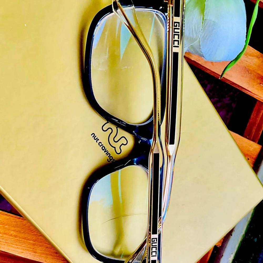 GUCCI READING GLASSES - Picture 6 of 13